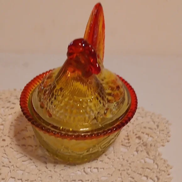 Vintage Mosser/ Westmoreland Amberina Hen on Nest She Is A Glower Rare Piece - Picture 2 of 10